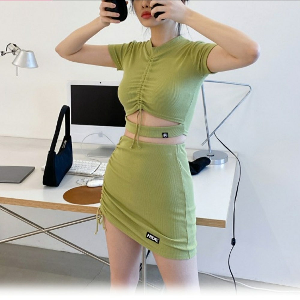Hide  And Seek Top &  Skirt Set. size S.